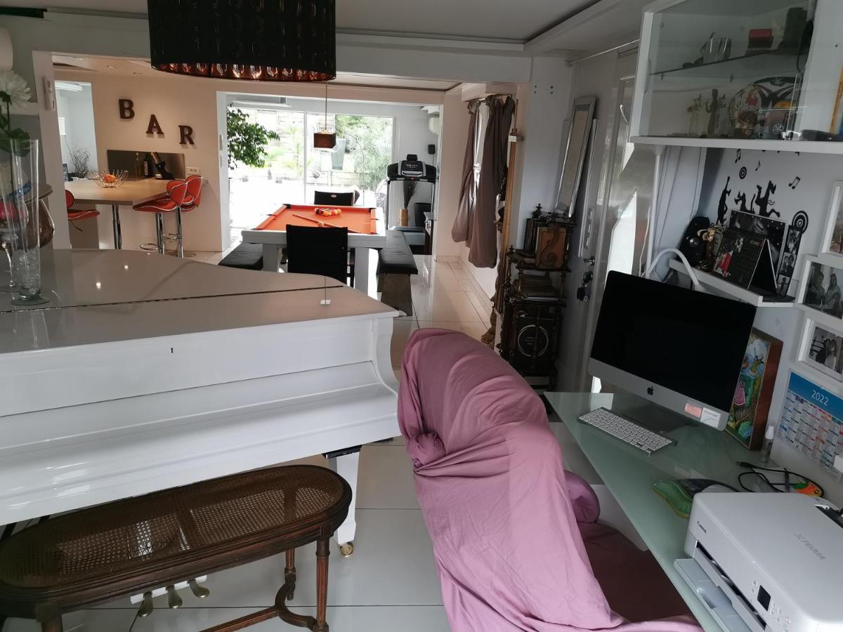 לבן Villa Do Mi Si La Do Re מראה חיצוני תמונה